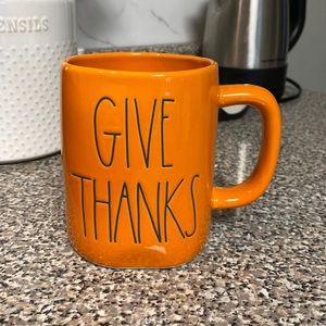 Rae Dunn Give Thanks Mug